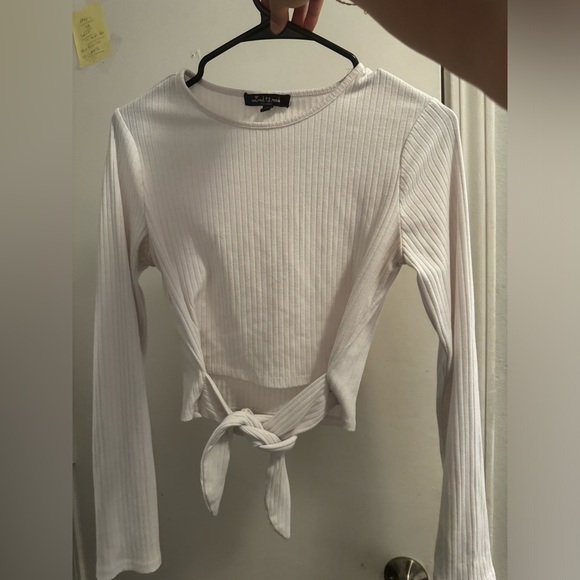 Free with any purchase - Picture 2 of 3